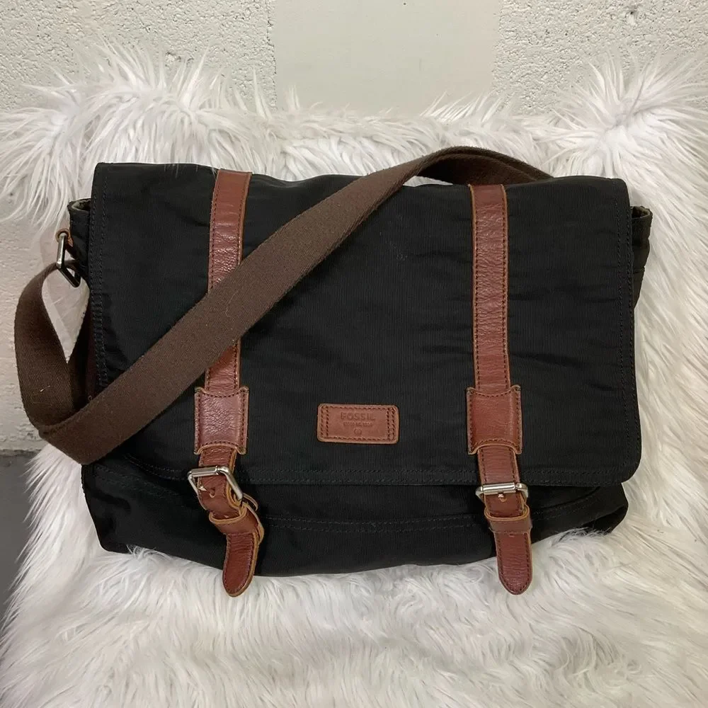 Fossil Canyon Black Brown Foldover Flap Messenger Computer Shoulder Bag